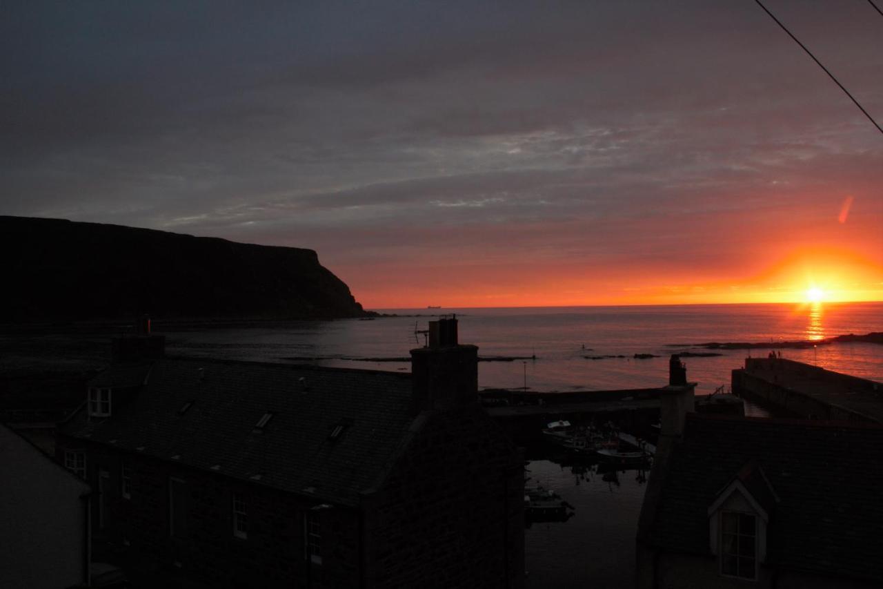 Bellevue Holiday Cottage Gardenstown Exterior photo